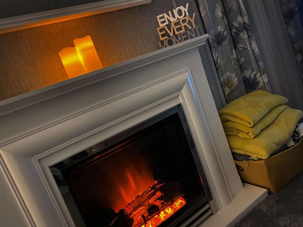 The Yorkshire Burrow Lodge With Hot Tub Eksteriør billede